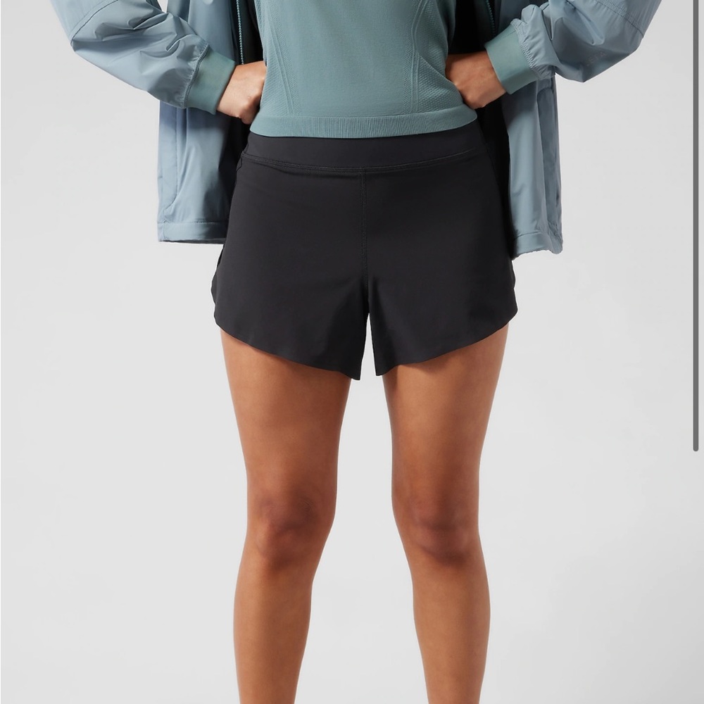 ATHLETA Run With It 3.5" Short